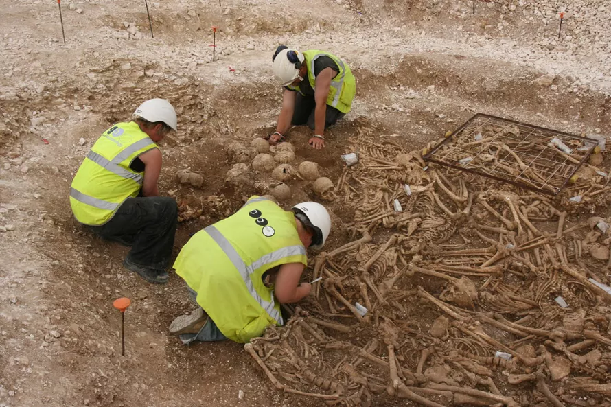 The OA team excavating the Dorset Ridgeway mass grave